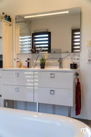 Vente Maison 5 pièces 177 m2 à Meyreuil