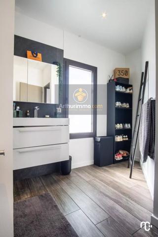 Vente Maison 5 pièces 177 m2 à Meyreuil