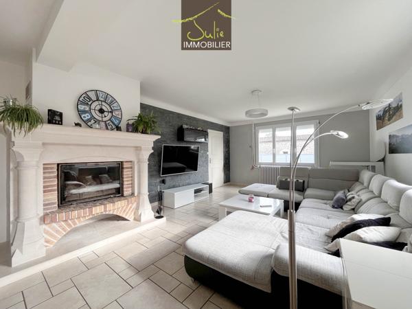 Grande maison idéale pour une résidence familiale ! 5 chambres (possibilité d'acquérir des dépendances/granges