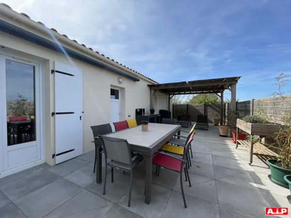 Plain Pied rénovée avec piscine
