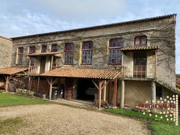 Jolie propriété à THÉNEZAY