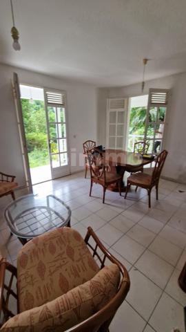 Maison traditionnelle  90m 2 MORNE A L'EAU
