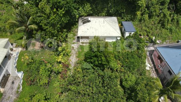 Maison traditionnelle  90m 2 MORNE A L'EAU