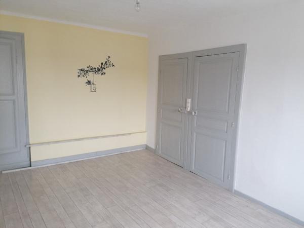 EN VENTE - NEVERS - Appartement 2 chambres cave Grenier