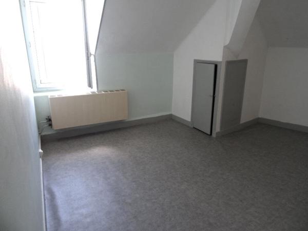 EN VENTE - NEVERS - Appartement 2 chambres cave Grenier