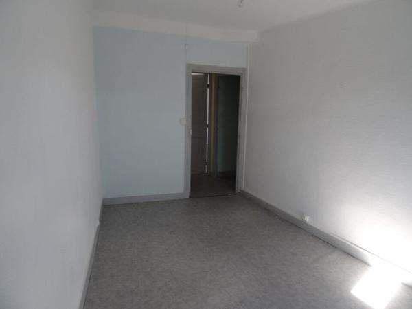 EN VENTE - NEVERS - Appartement 2 chambres cave Grenier