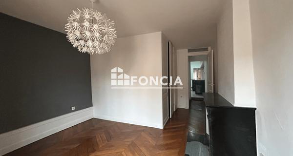 Location Appartement 5 pièces 181.29 m² - Villefranche-sur-saône 69400