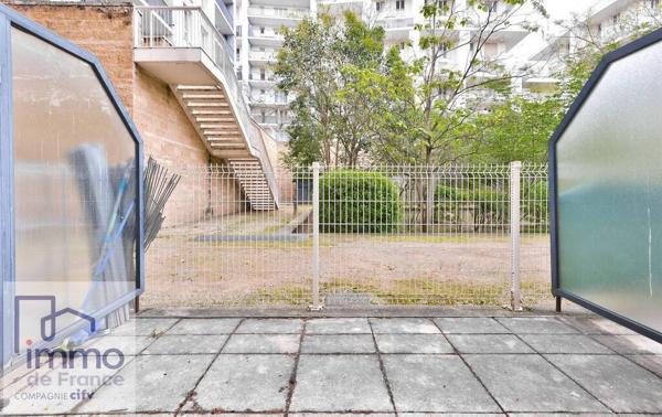 LYON 8 proximité Manufacture des tabacs