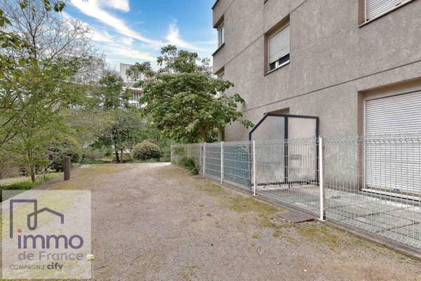 LYON 8 proximité Manufacture des tabacs