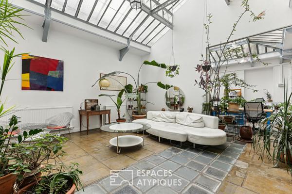 Loft d’habitation et local commercial avec verrière Eiffel proximité square d’Anvers