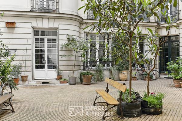 Loft d’habitation et local commercial avec verrière Eiffel proximité square d’Anvers