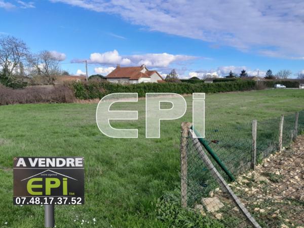 Neuville-de-Poitou Terrain Constructible Ajouter à ma sélection Référence : 9086