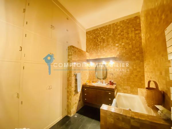 Maison
                                                                                                                                                                                                                                                                                                                        6 pièce(s)                                                                                                                                                                                                          4 chambre(s)                                                                                                                                                                                                          185  m²