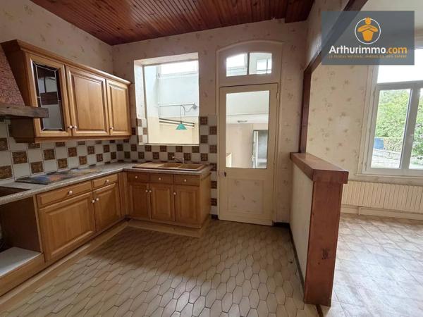 Vente                                                      Maison
                        
                     5 pièces                      140 m2                     à Choisy-Au-Bac