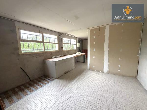 Vente                                                      Maison
                        
                     5 pièces                      140 m2                     à Choisy-Au-Bac