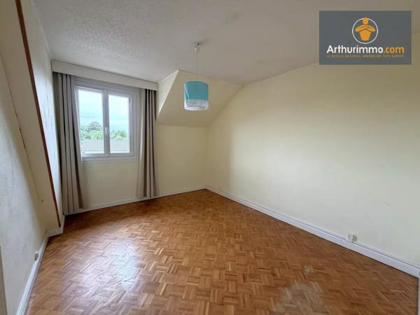 Vente                                                      Maison
                        
                     5 pièces                      140 m2                     à Choisy-Au-Bac