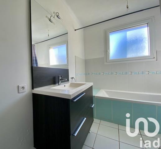 Appartement 3 pièces de 75 m² à Saint-Brieuc (22000)