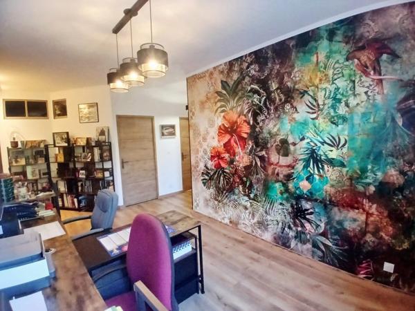 NERSAC (16) Maison rénovée avec dépendance exceptionnelle