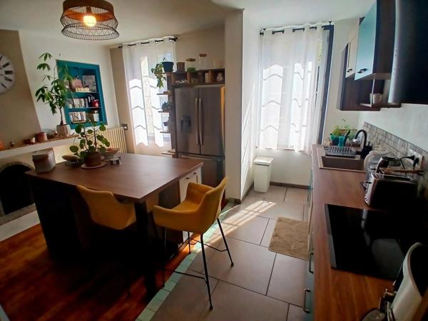 NERSAC (16) Maison rénovée avec dépendance exceptionnelle