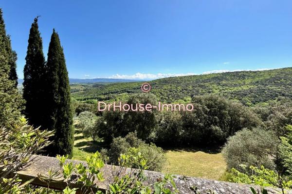 Bien immobilier à vendre 20 pièces de 809 m²