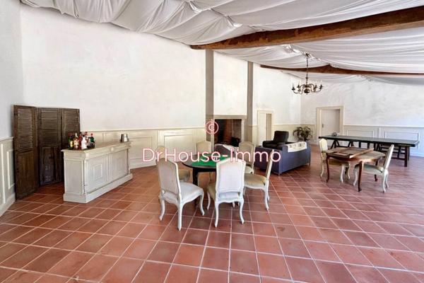 Bien immobilier à vendre 20 pièces de 809 m²