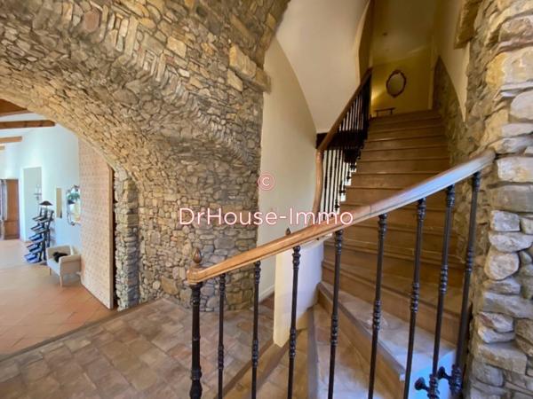 Bien immobilier à vendre 20 pièces de 809 m²
