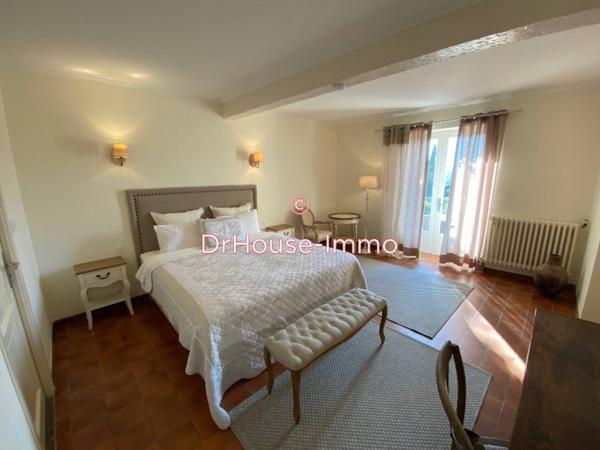 Bien immobilier à vendre 20 pièces de 809 m²
