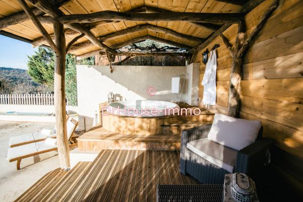 Bien immobilier à vendre 20 pièces de 809 m²