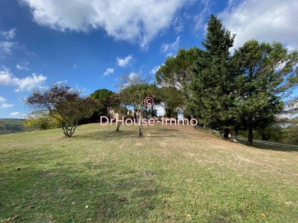 Bien immobilier à vendre 20 pièces de 809 m²