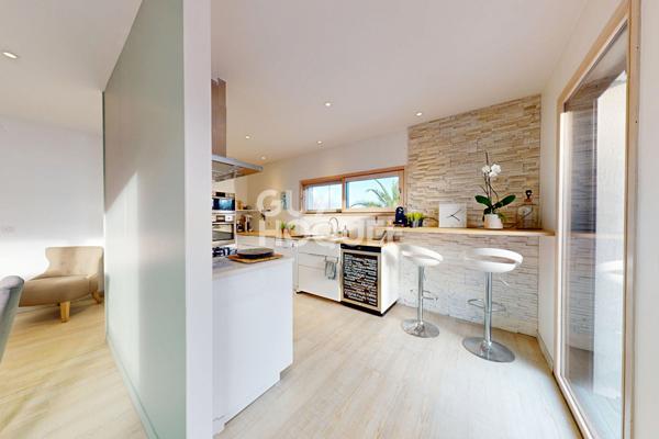 Élégante maison F3 de plain pied avec piscine et terrain clos