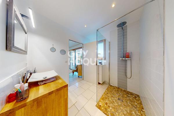 Élégante maison F3 de plain pied avec piscine et terrain clos