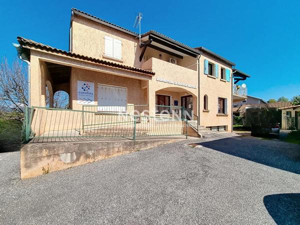 A Vendre local commercial à Laragne-Montéglin