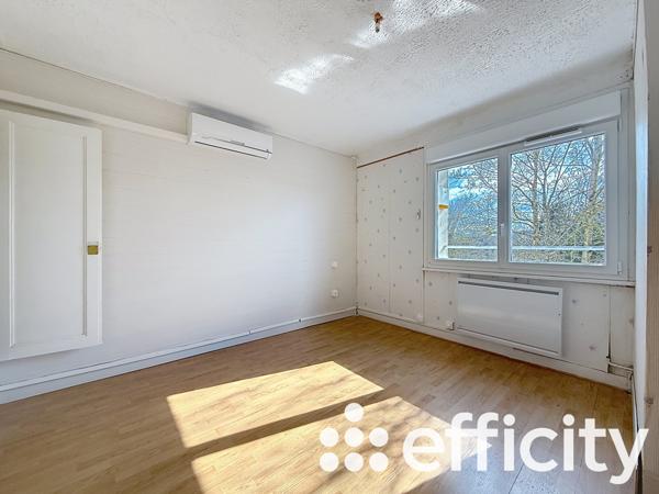 Maison 4 pièces - 82 m² Exclusivité efficity