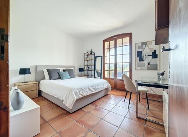 Maison Auribeau Sur Siagne 6 pièces 162 m²  Terrain de 2155 m²