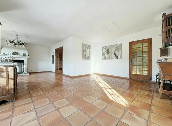 Maison Auribeau Sur Siagne 6 pièces 162 m²  Terrain de 2155 m²