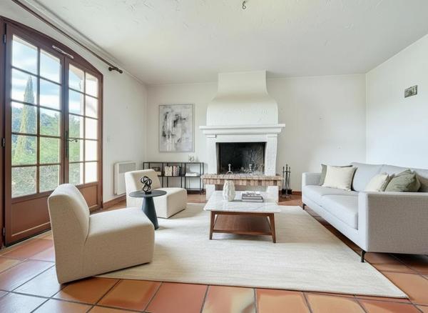 Maison Auribeau Sur Siagne 6 pièces 162 m²  Terrain de 2155 m²