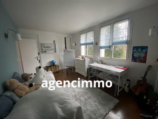 À vendre - Maison bourgeoise, 8 pièces située à Chennevières-sur-Marne (94430)