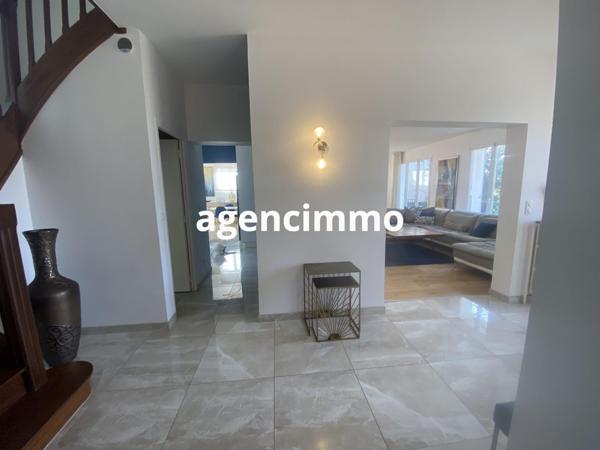 À vendre - Maison bourgeoise, 8 pièces située à Chennevières-sur-Marne (94430)