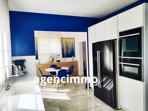 À vendre - Maison bourgeoise, 8 pièces située à Chennevières-sur-Marne (94430)