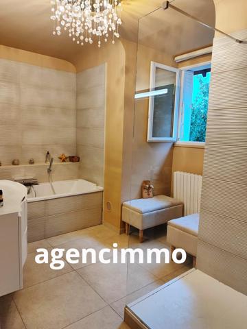 À vendre - Maison bourgeoise, 8 pièces située à Chennevières-sur-Marne (94430)