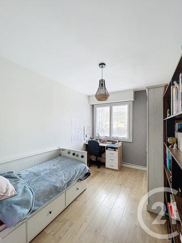 Appartement F5 à vendre  5 pièces - 95,35 m2 CLERMONT FERRAND - 63