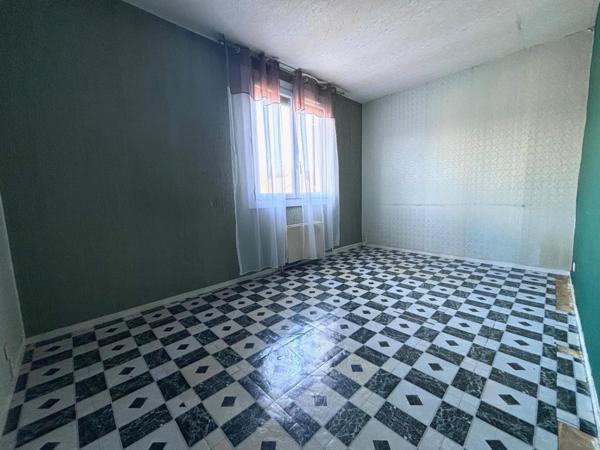 Pavillon lumineux avec jardin