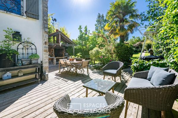 La maison de caractère rénovée avec jardin à proximité du centre-ville