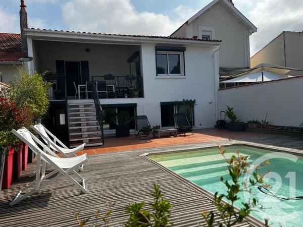 Maison à vendre  6 pièces - 140 m 2   FOURAS  - 17