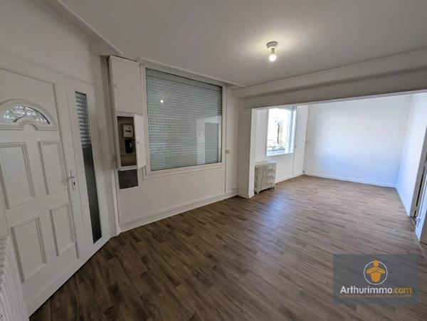 Vente                                                      Appartement
                        
                                         58 m2                     à Noyon
