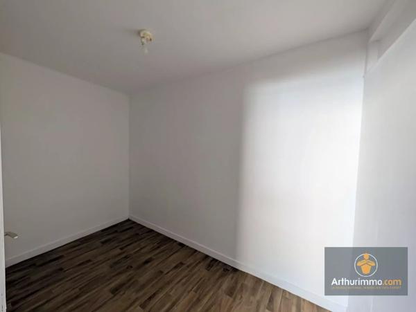 Vente                                                      Appartement
                        
                                         58 m2                     à Noyon
