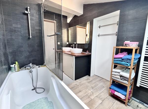 Maison 3 pièces - 90 m² Exclusivité efficity