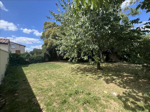Terrain à vendre |  Frouzins |  300 m²