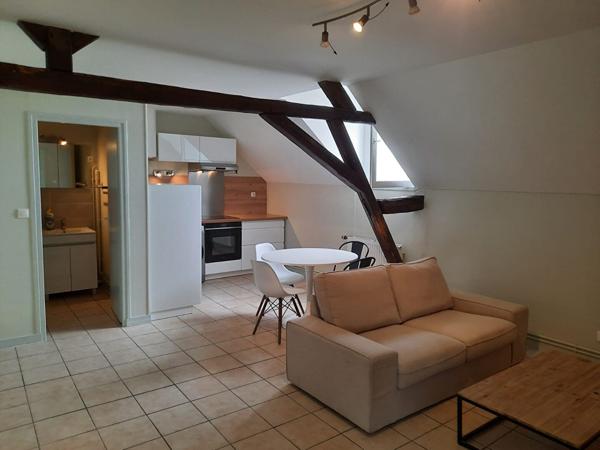 Appartement 3 pièces à louer Châtellerault - 86100 / Réf: 11890
