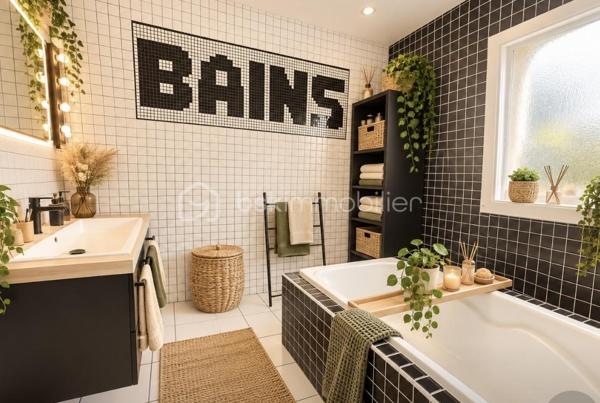 Magnifique grande maison de famille avec vie de plain pied au calme avec école et transports . Entrée grand séjour salon très lumineux  avec poêle a granulés accès directement sur terrasse de 80 m2 exposée plein sud . Cuisine ouverte équipée et aménagée , arrière cuisine. 3 chambres avec dressing sdb et wc . 1 er étage : deux chambres avec dressing sdd et wc . Garage jardin terrasse. En parfait état ! Une visite s impose !